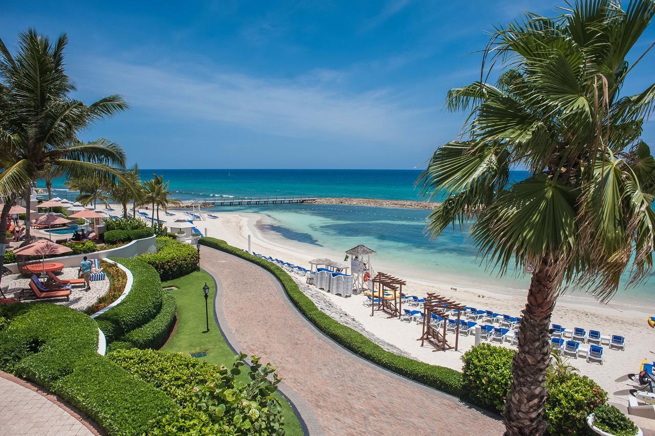 מונטגו ביי Palmyra Luxury Beach Condos מראה חיצוני תמונה