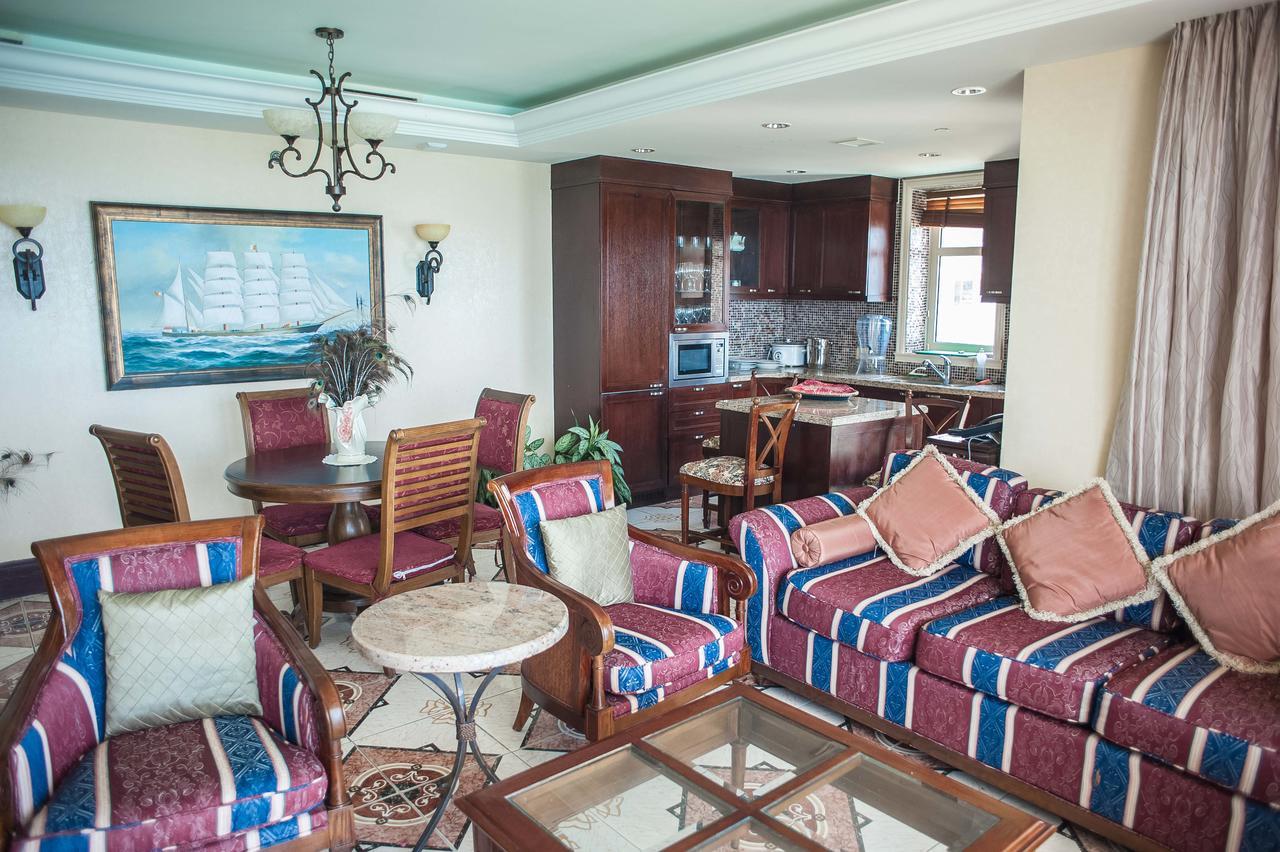 מונטגו ביי Palmyra Luxury Beach Condos מראה חיצוני תמונה